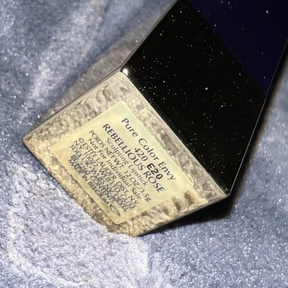 New Estee Lauder Pure Color Envy 420 Rebellious Rose Sculpting Lipstick - Picture 2 of 3